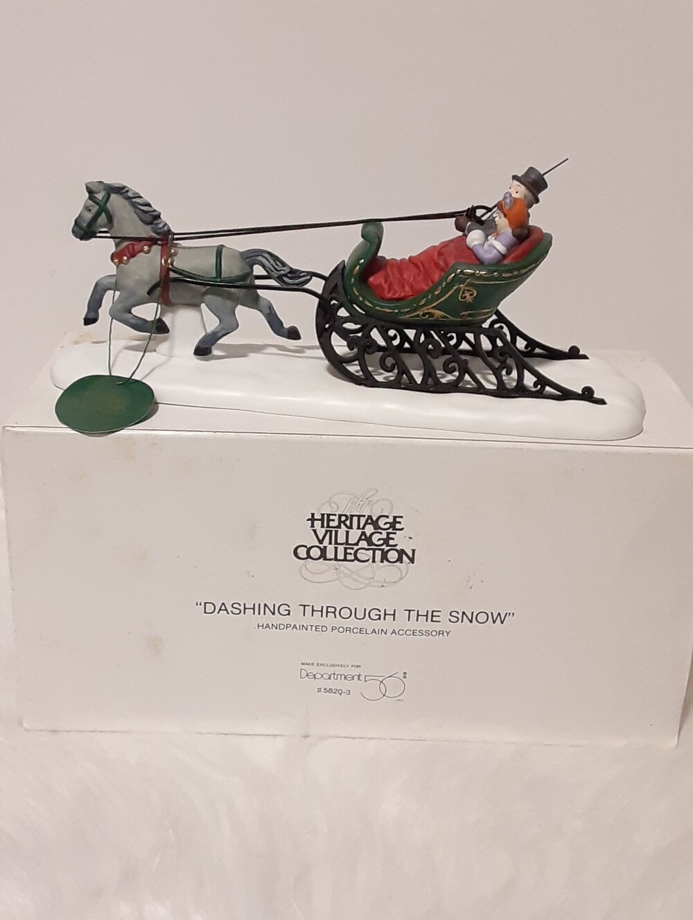 Department 56 DASHING THROUGH THE SNOW #5820-3 Christmas Heritage Village Vtg